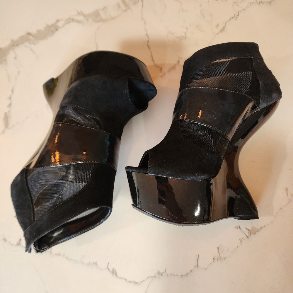 Black Wedges - Picture 5 of 7